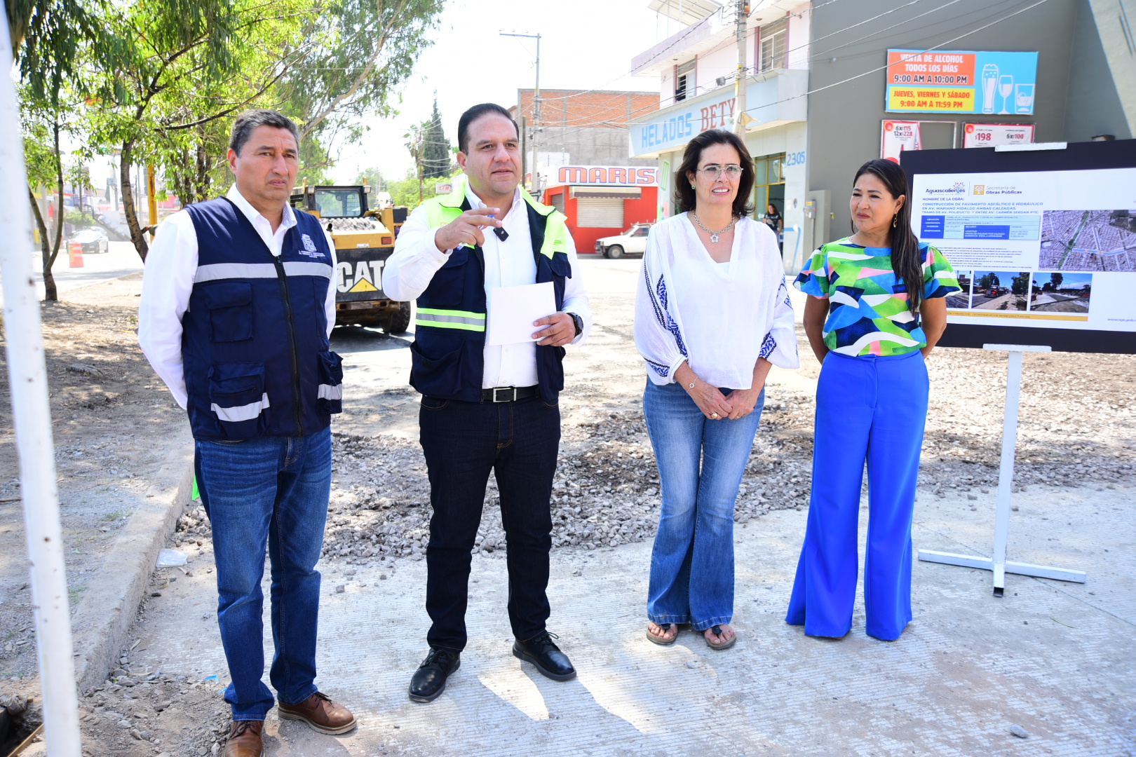 Invierte @MunicipioAgs 28 mdp en rehabilitación con concreto hidráulico en Av. Mariano Hidalgo