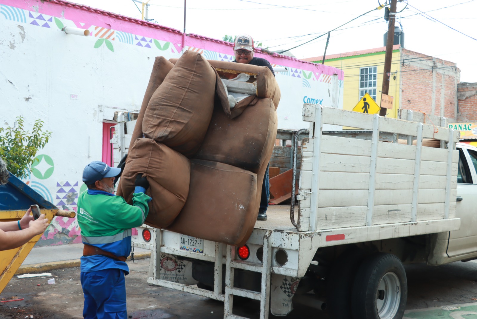 @MunicipioAgs reitera llamado ciudadano a solicitar servicio gratuito de recolección de muebles