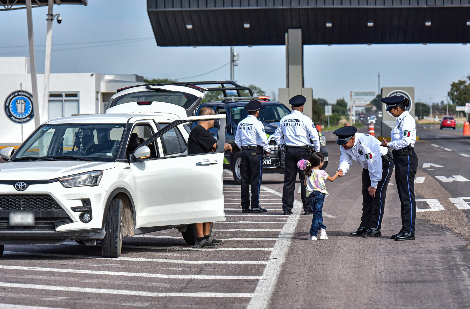 Policía Estatal lleva operativo de seguridad por Vacaciones de Verano