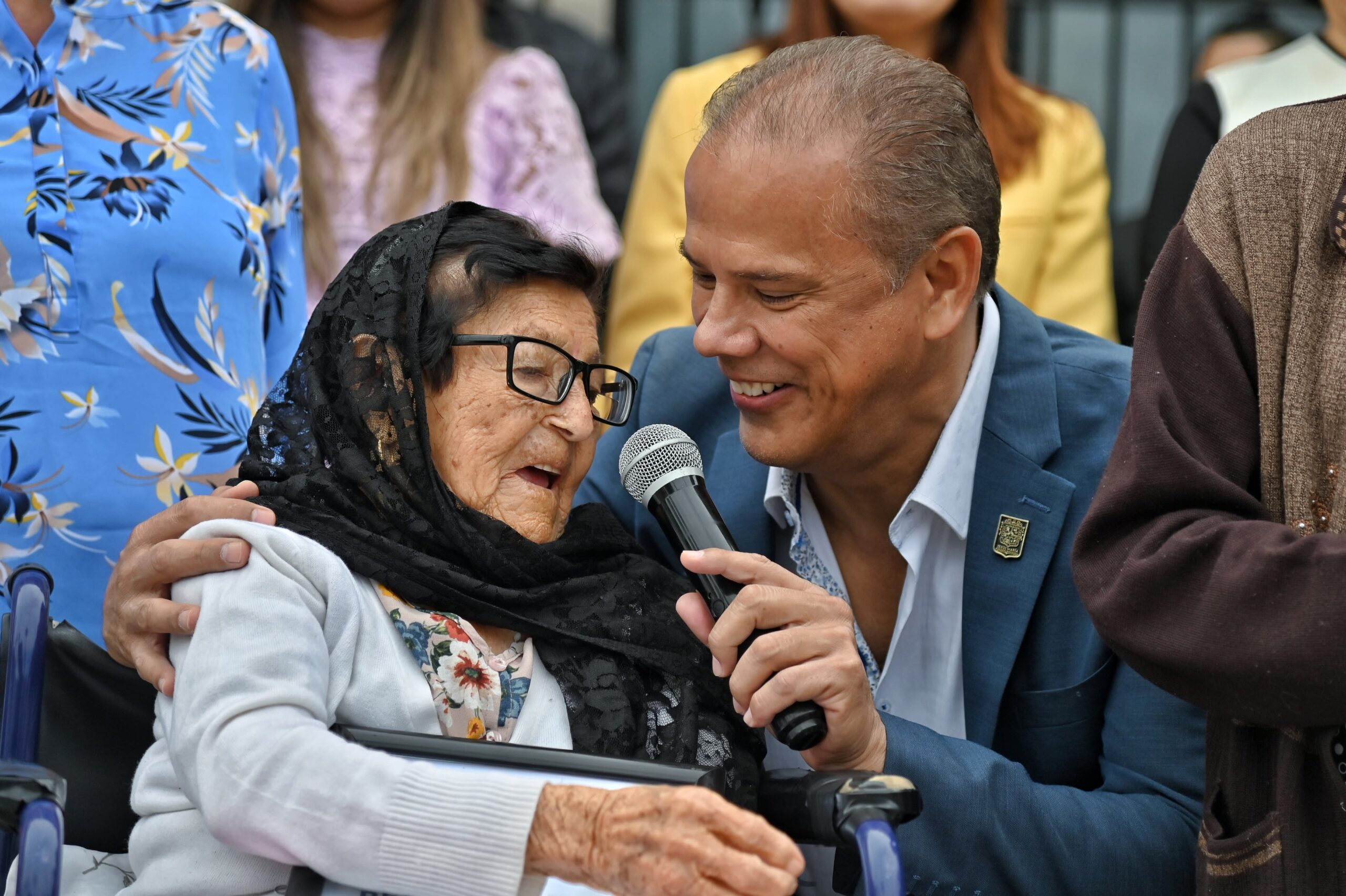 Reconocen al matrimonio y a la abuelita más longeva de #JesusMaria