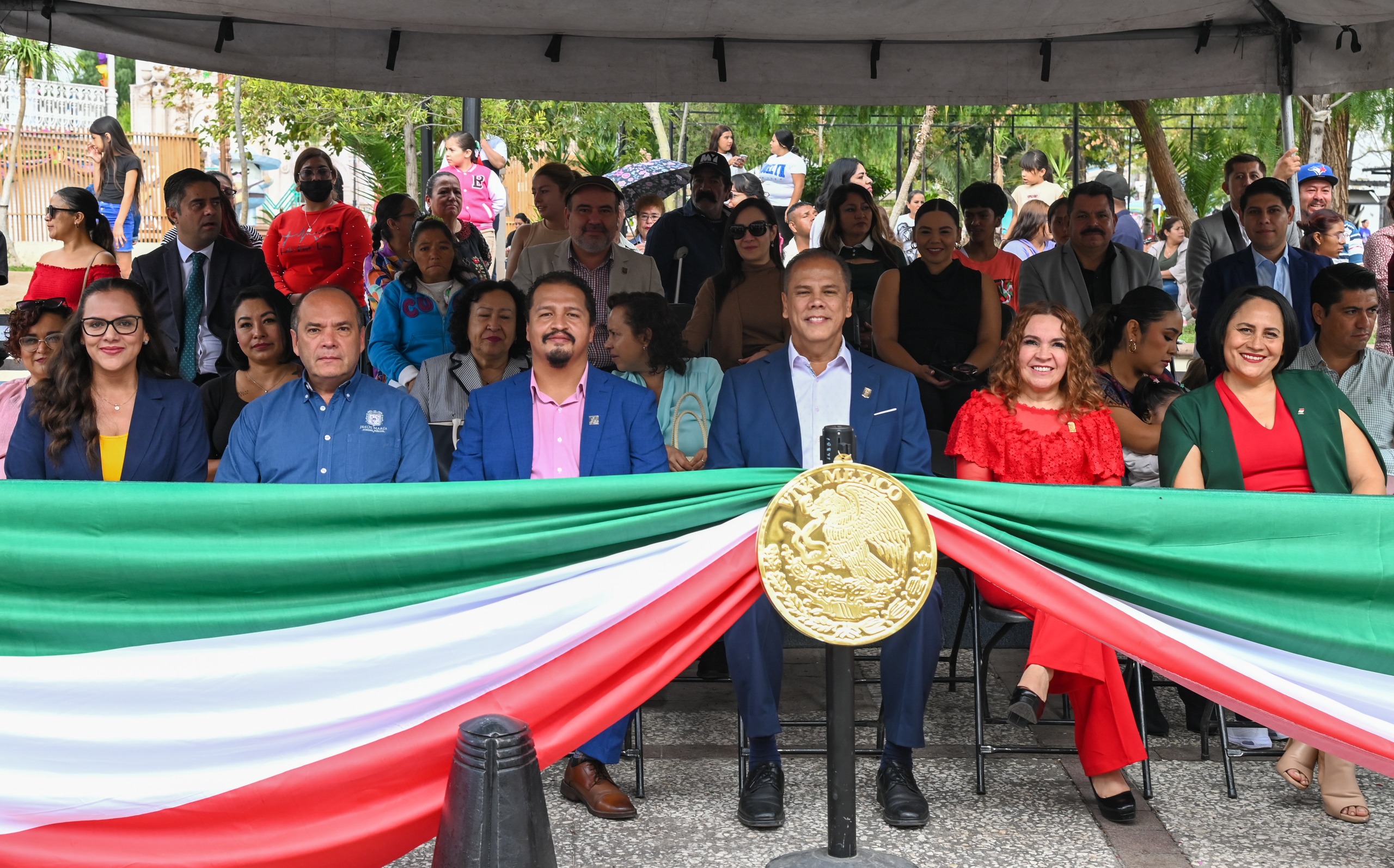 Se realizó con éxito el desfile del CCXIV Aniversario del Inicio de la Independencia de México en JM