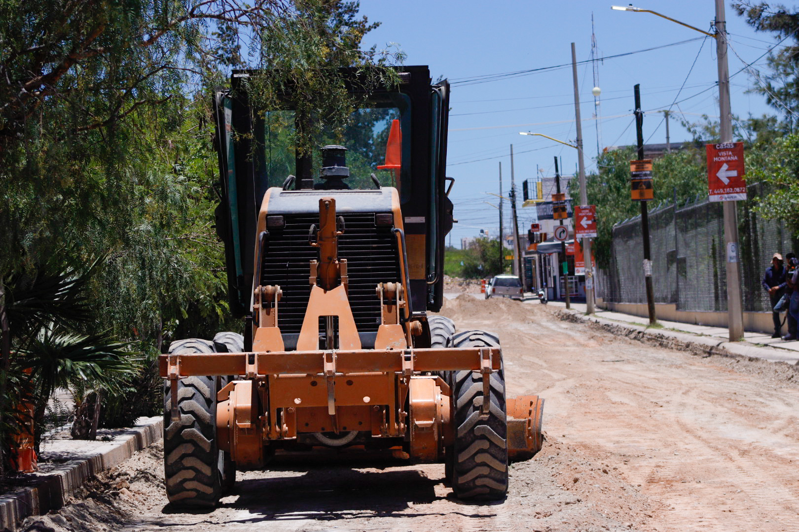 Continúa @MunicipioAgs con la rehabilitación de Avenida Valle de los Romero