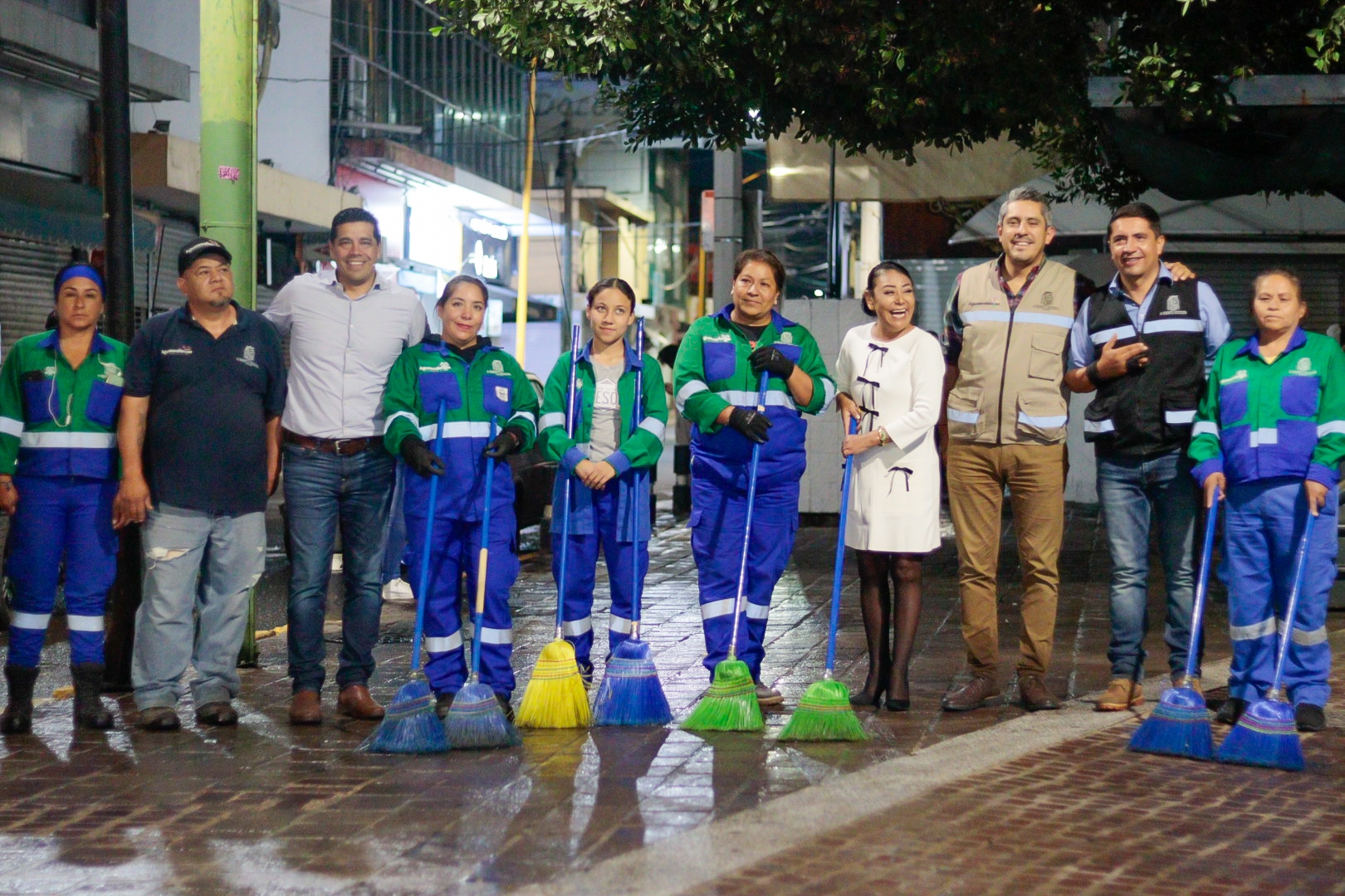 @MunicipioAgs realiza lavado profundo del Mercado Morelos